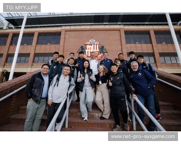 足球联赛在青训扶持中推动俱乐部与高校共建学训一体化项目，国家关于足球特色学校跟足球青训机构合作的文件